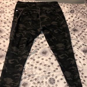 Fabletics Mila high waisted leggings camo crop
